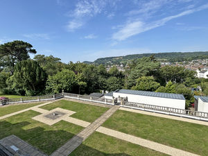 Photo 10- click for photo gallery